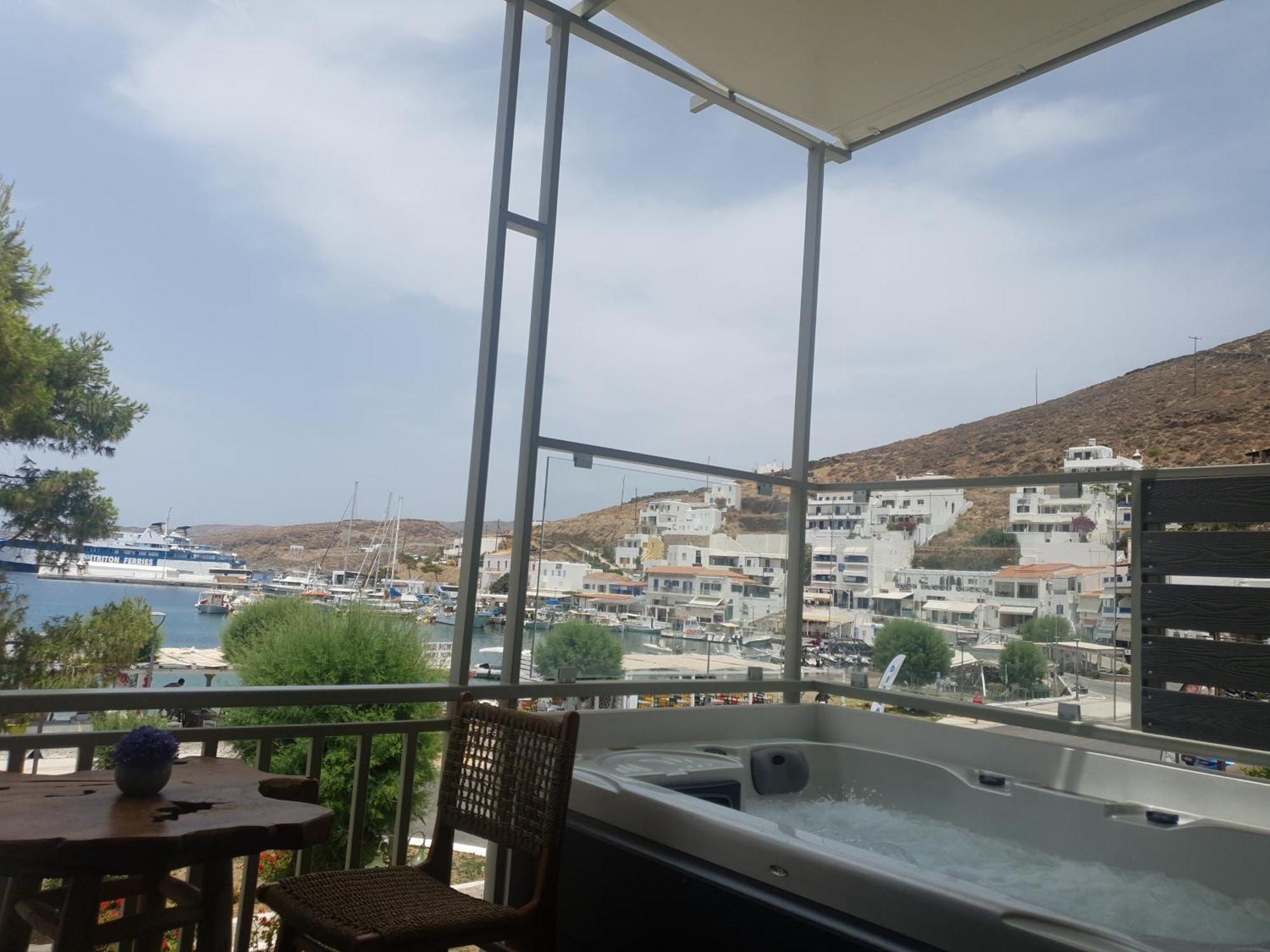 Sapphire Kythnos Suites Merichas Exterior photo
